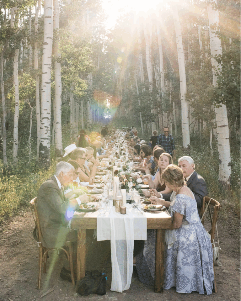 Outdoor wedding dinner