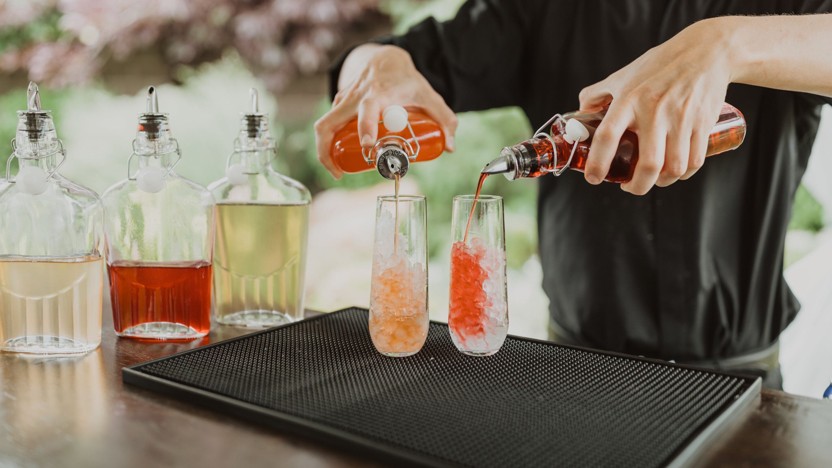 Custom Bar Service for Events & Weddings – LUX